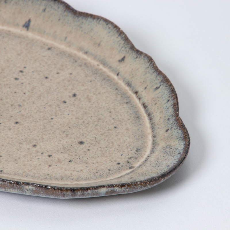 fru Oval Plate 19.5cm Shiitake