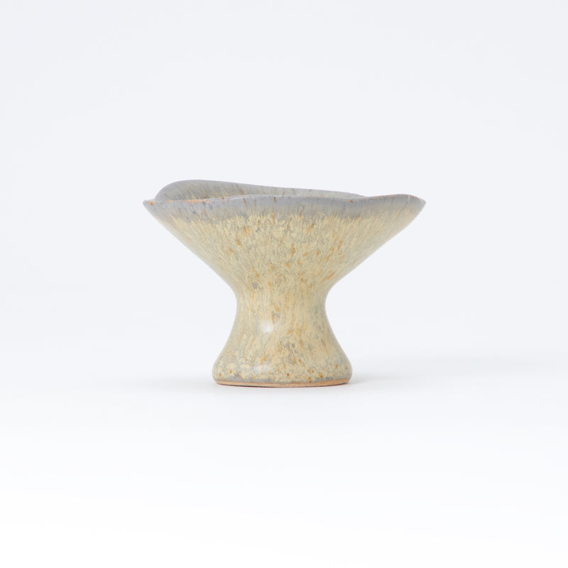 Bisui Ishikawa Sake Cup Tsutsumigusa