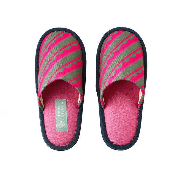 "STUDIO THE BLUE BOY" Canvas Home Shoes - Magma cascade