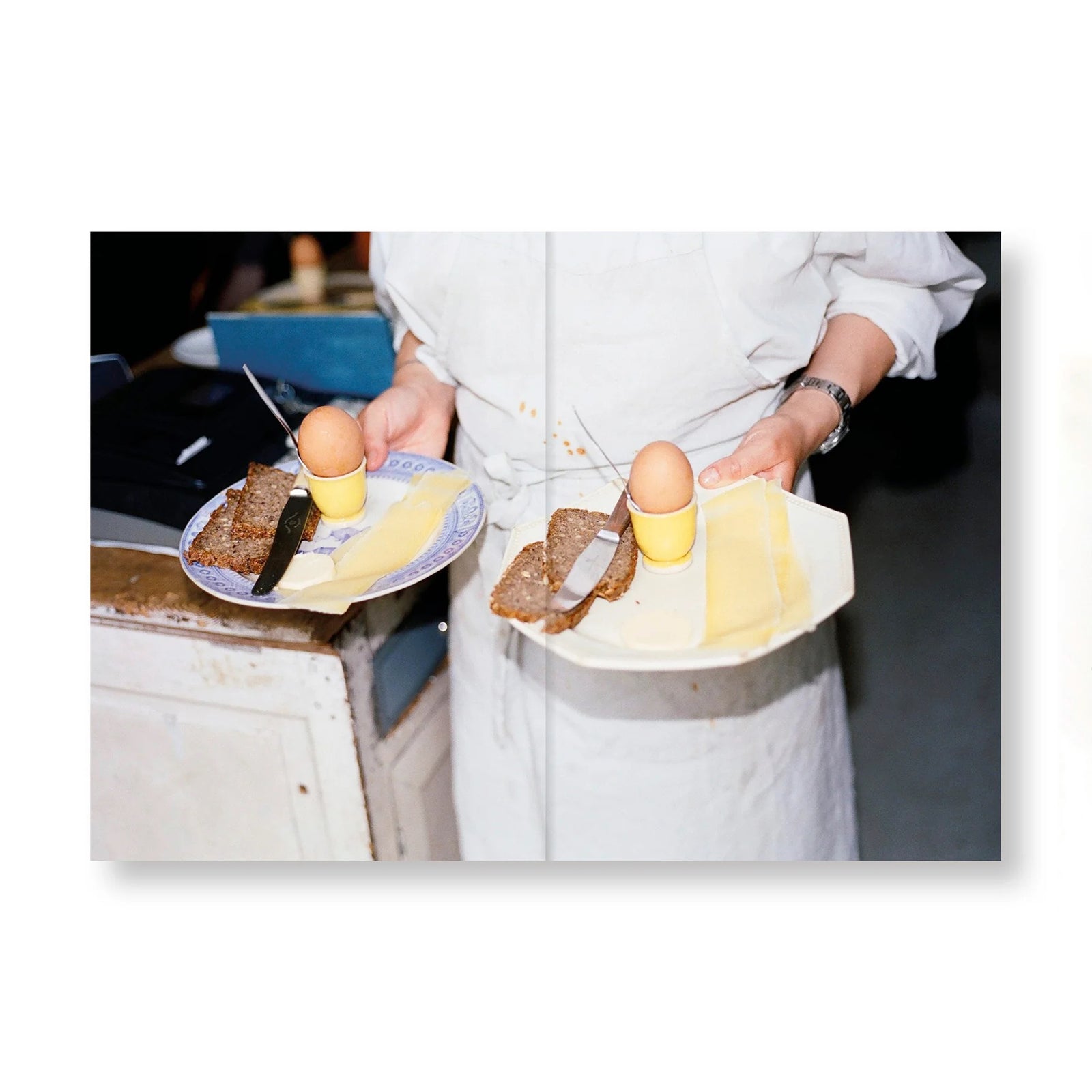 A PLACE FOR DAYTIME COOKING – GENERAL FURNISHINGS & CO.