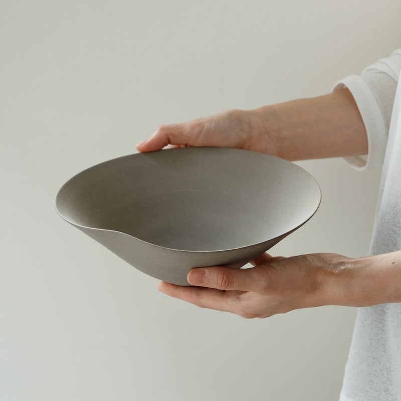 Bisui Ishikawa Folded Rim Bowl 21cm Yakishime (unglazed)